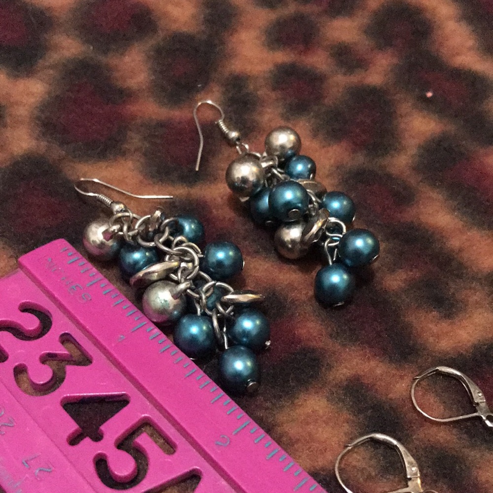 Blue earring bundle - Picture 4 of 4